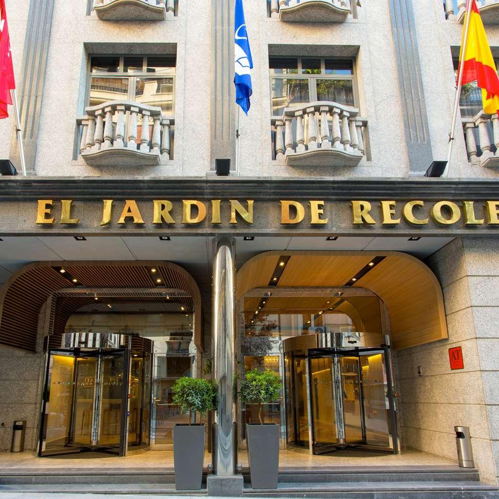 Vp Jardin De Recoletos Hotel Мадрид Екстериор снимка