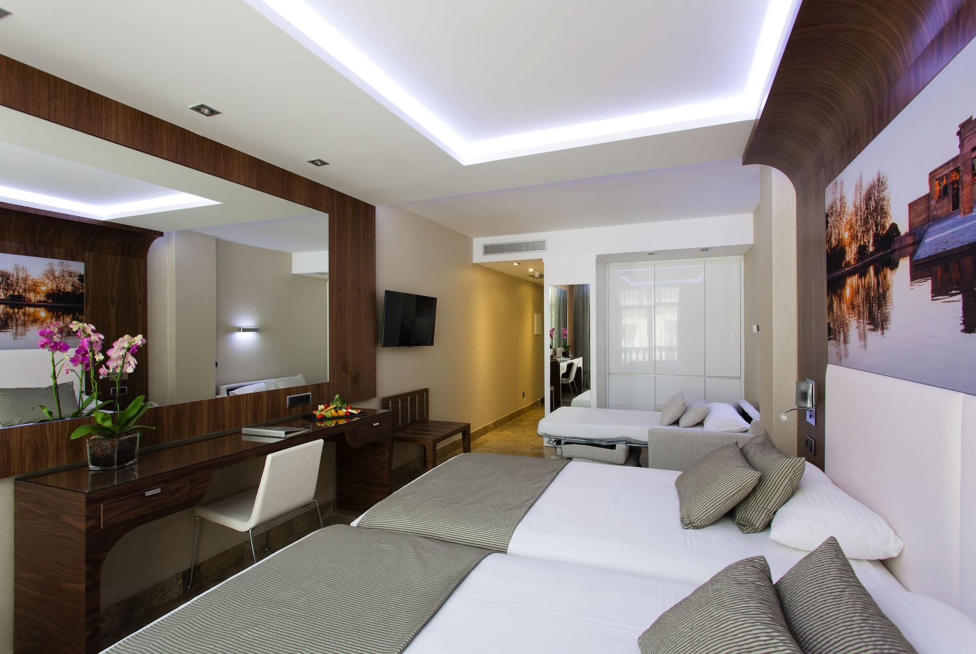 Vp Jardin De Recoletos Hotel Мадрид Екстериор снимка